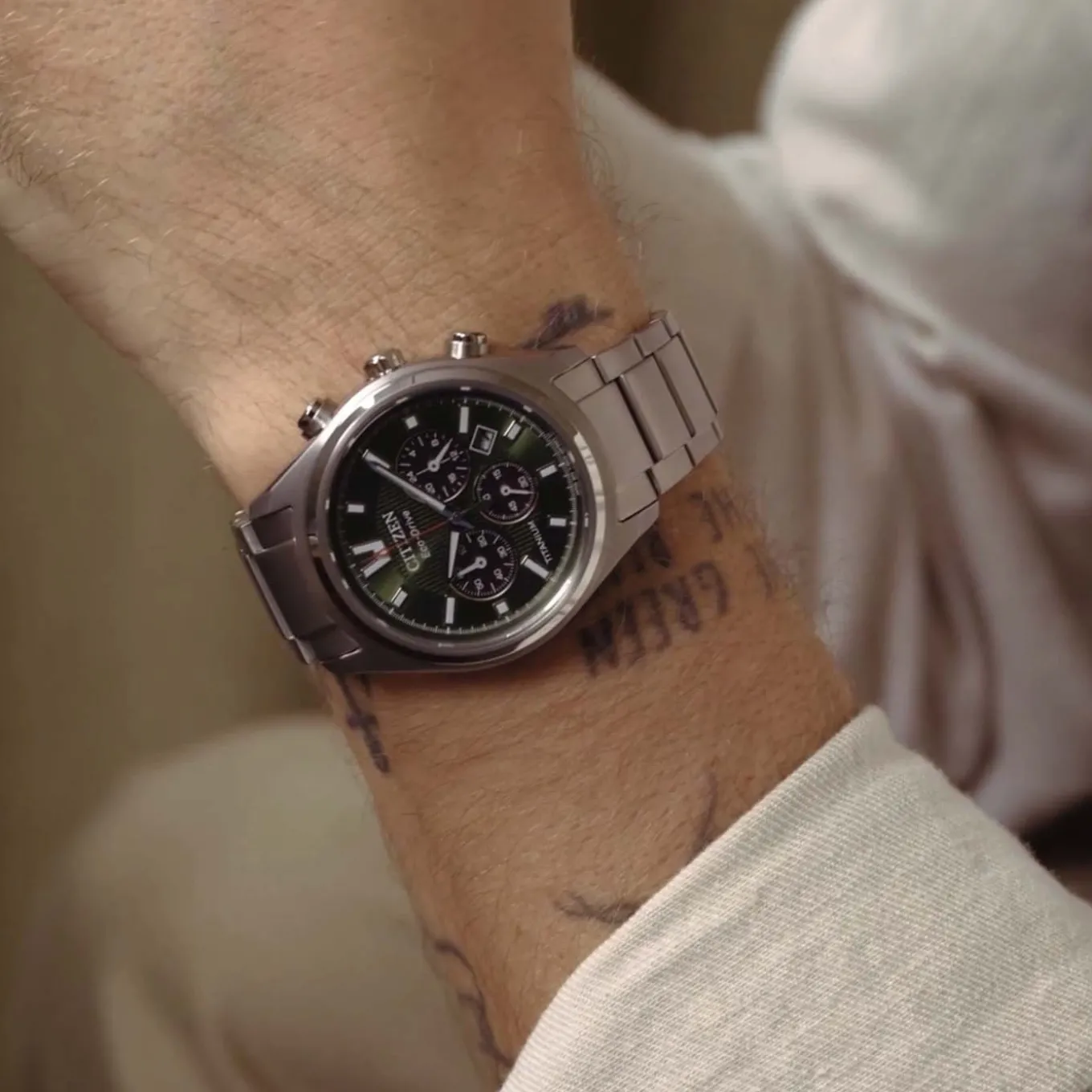CA4750-51X Herren Super Titanium ™ Eco-Drive grün ø 40mm